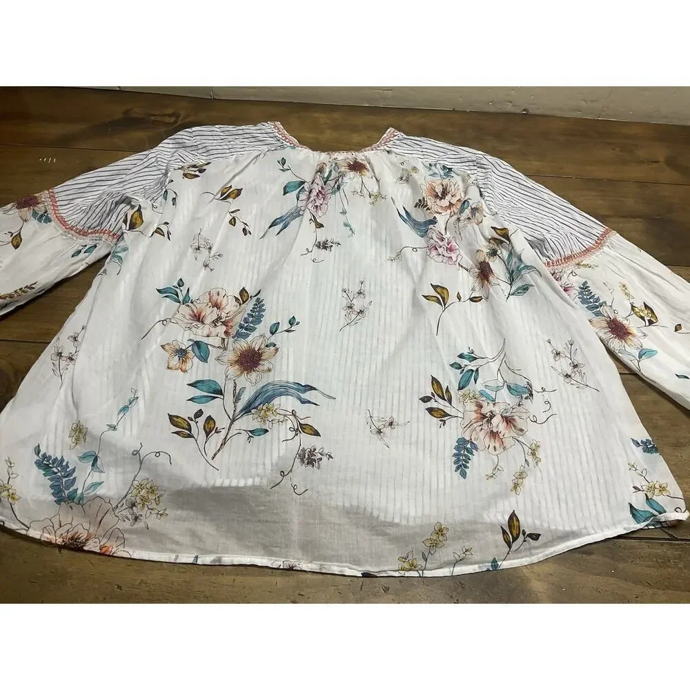 Johnny Was Workshop Effortless Peasant Top Puff Floral Tassel Size Small
